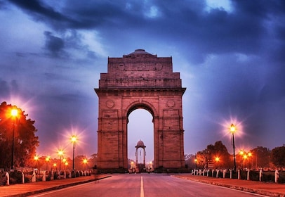 Delhi : Private Delhi Evening(Night) Tour by Car - 4 hours