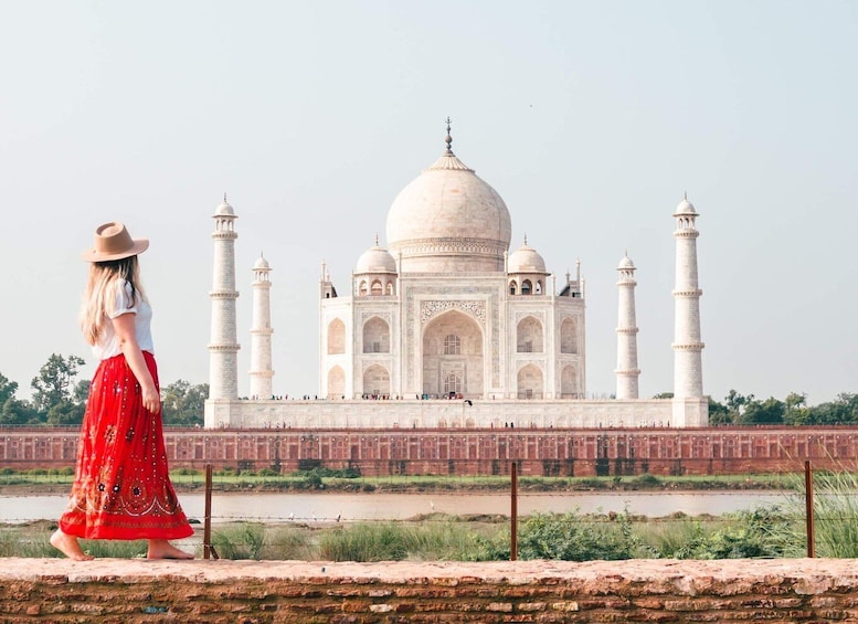 Picture 6 for Activity From Agra: Skip The Line Taj Mahal and Agra Fort Tour