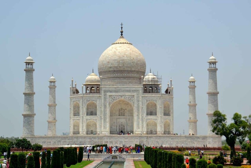 Picture 5 for Activity From Agra: Skip The Line Taj Mahal and Agra Fort Tour