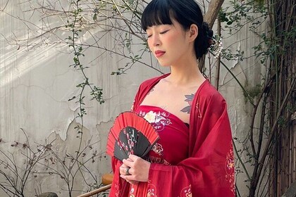 Traditional Hanfu Chinese Tea Experience