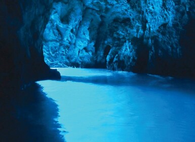 Dubrovnik: Blue Cave and Elafit Small Group Boat Exploration