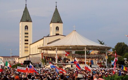 Privat tur til Međugorje med besøg på Apparition Hill