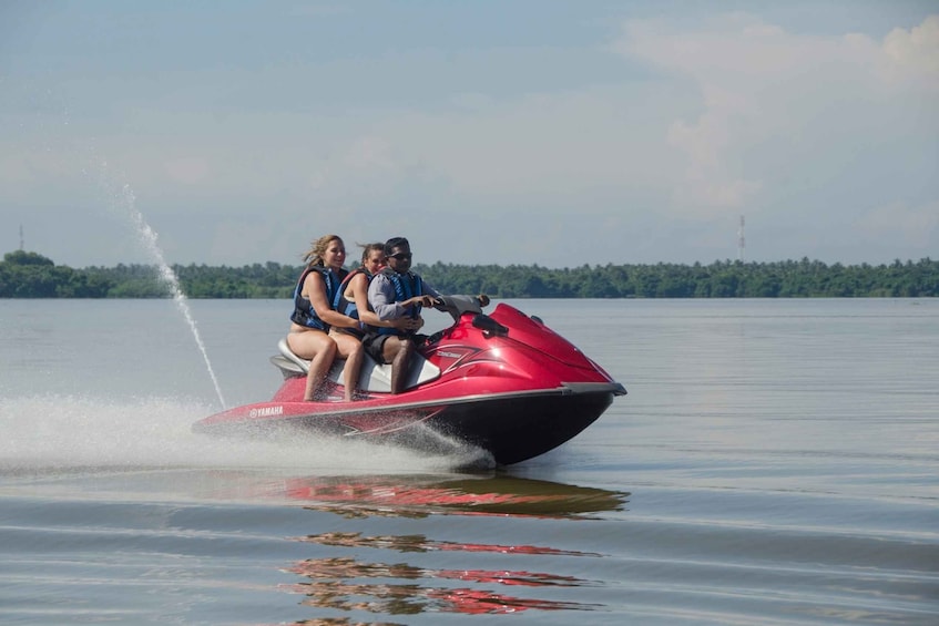 Picture 2 for Activity Jet Skiing in Trincomalee