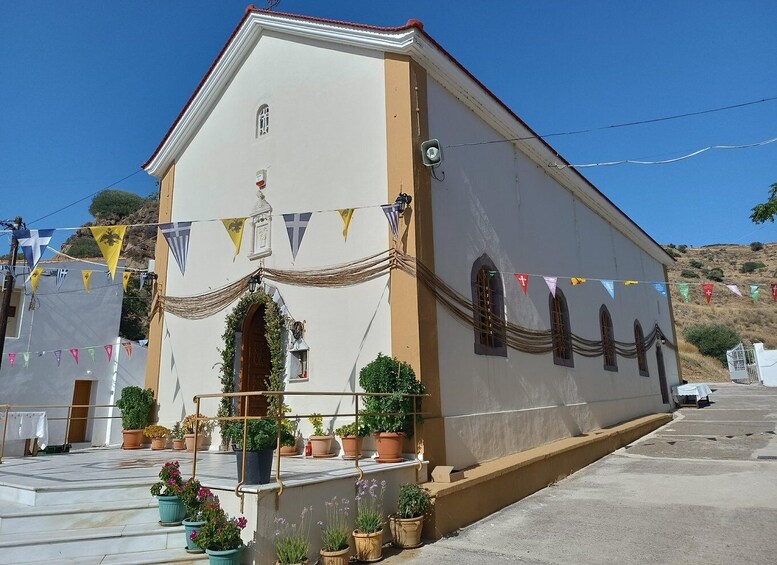 Picture 6 for Activity Chios : Welcome Concierge coffee break with a local