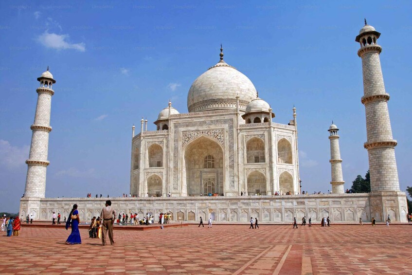 From Delhi: Taj Mahal & Agra Fort Day Trip By Luxury Car