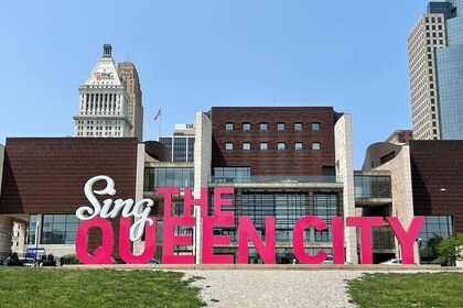 Self Guided Walking Tour of Cincinnati