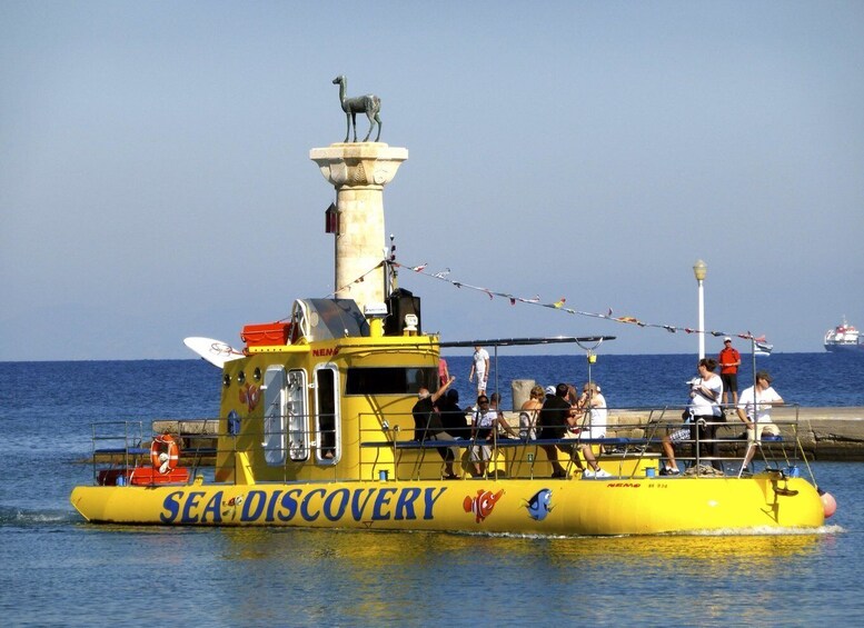 Rhodes Town: Yellow Submarine Cruise with Underwater Views