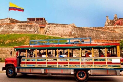 Complete BILINGUAL Tour, Entrance to the Castle and Monuments