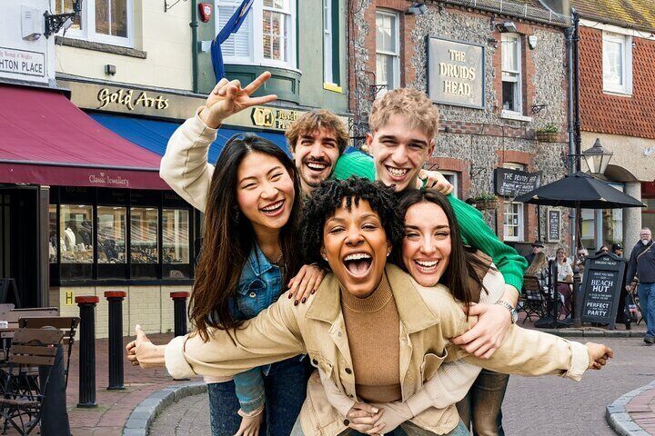 Brighton: Self Guided City Walk and Interactive Treasure Hunt