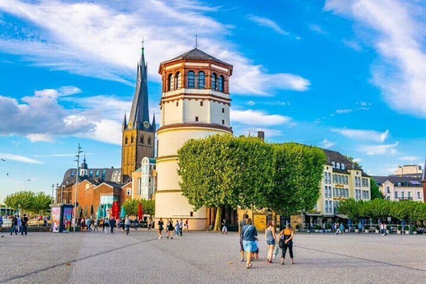 Germany: Cologne to Düsseldorf Train Tour