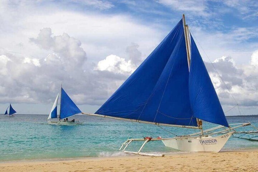 Paraw Sailing Day Tour