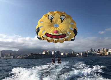 Benidorm: Parasailing Boat Trip with Costa Blanca Views