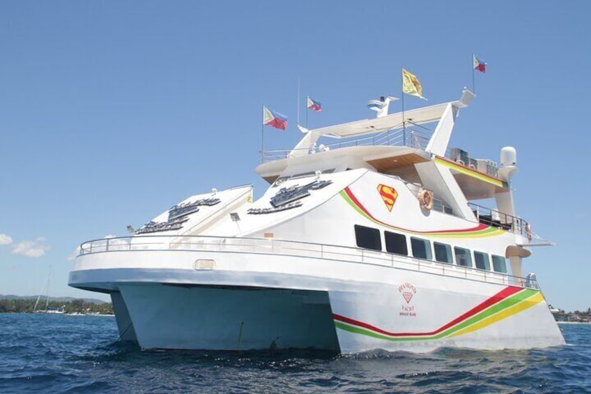 Boracay Party Yacht 2 hour tour with snorkeling 