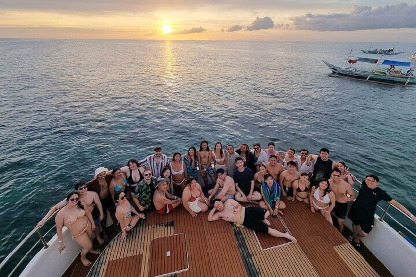 Boracay Party Yacht 2 hour tour with snorkeling 