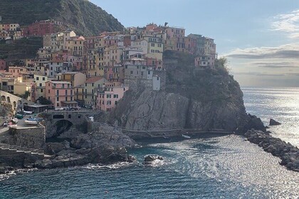Eco Hiking and Wine Tasting in Cinque Terre