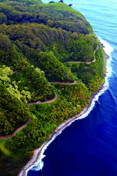 Day Trip Road to Hana Adventure Tour from Oahu to Maui