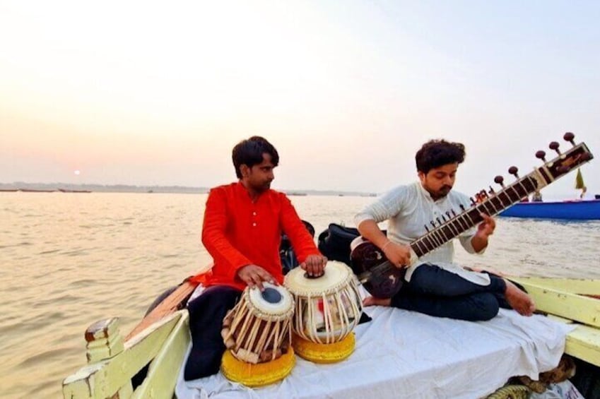 Private boat sunrise concert on Ganges