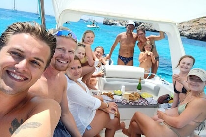 Favignana inflatable boat tour, wine tasting, snorkelling and relaxation