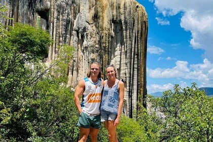 Medium to Hierve el Agua Tour with Admission Included