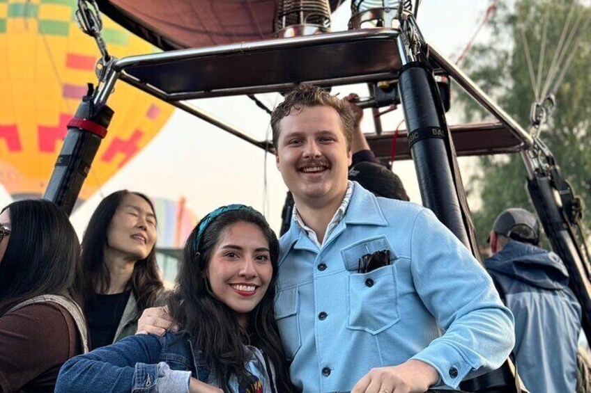 Teotihuacan Balloon Flight Transportation and Breakfast in a Natural Cave