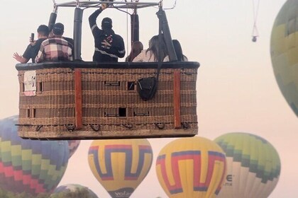 Teotihuacán Balloon Flight Transport and Breakfast included