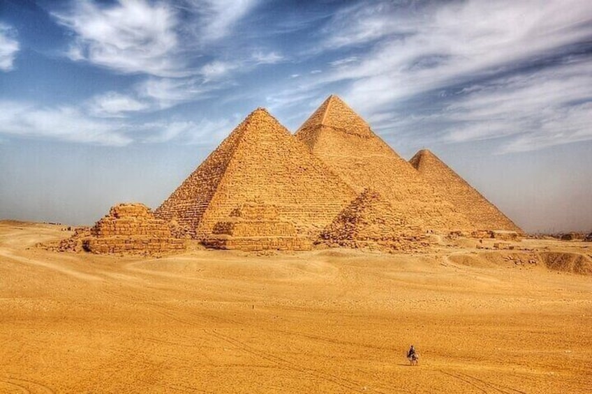 Great Pyramid of Khufu and Pyramids of Giza Day Tour