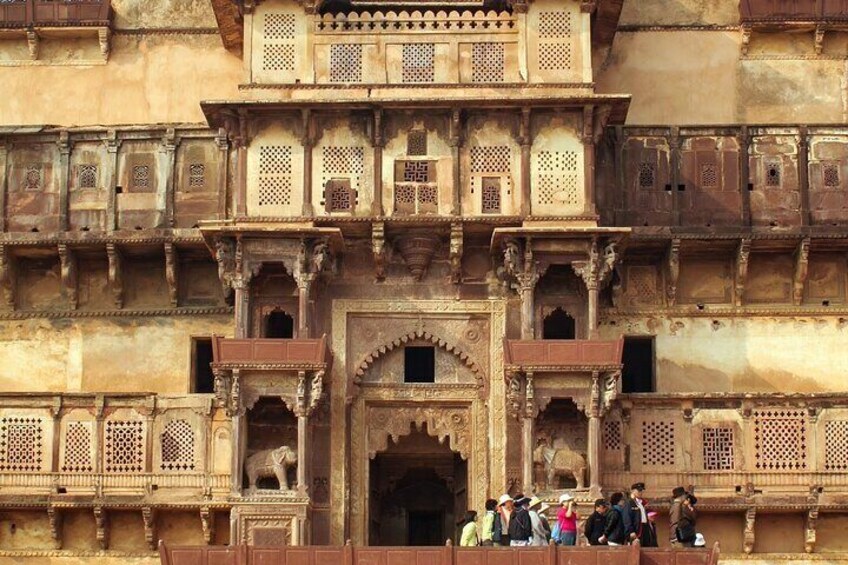 Our guide are explain about Jahangir Mahal in Orchha.