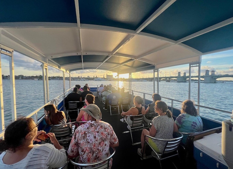 St. Augustine: Sunset Boat Tour to Dolphin Bay