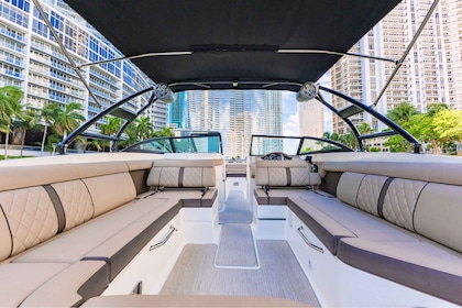 Miami: Private Luxury Boat Charter with a Captain