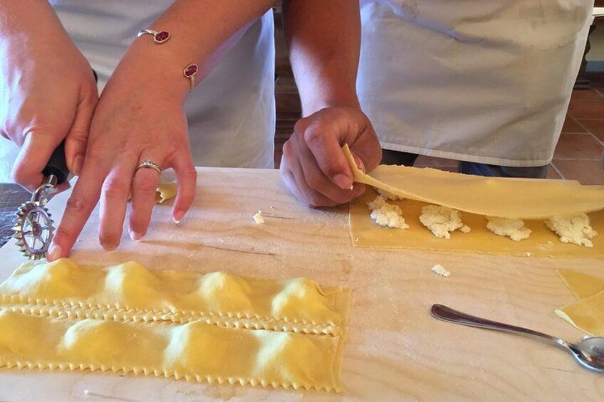 Advanced cooking class for returning guests