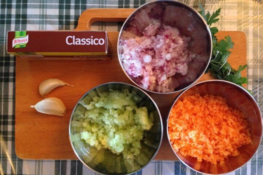 Ingredients to prepare SOFFRITTO