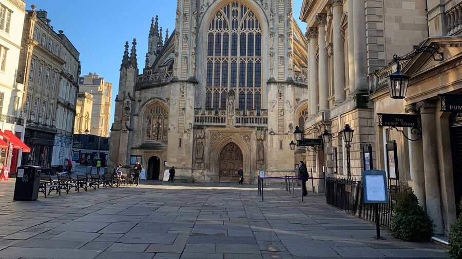 Picture 1 for Activity Bath: Walking Tour of Bath and Guided Tour of Bath Abbey