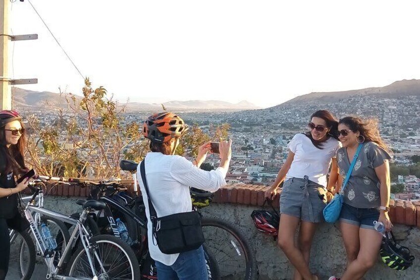 Bicycle Tour through Oaxaca learning about its Urban Art and History