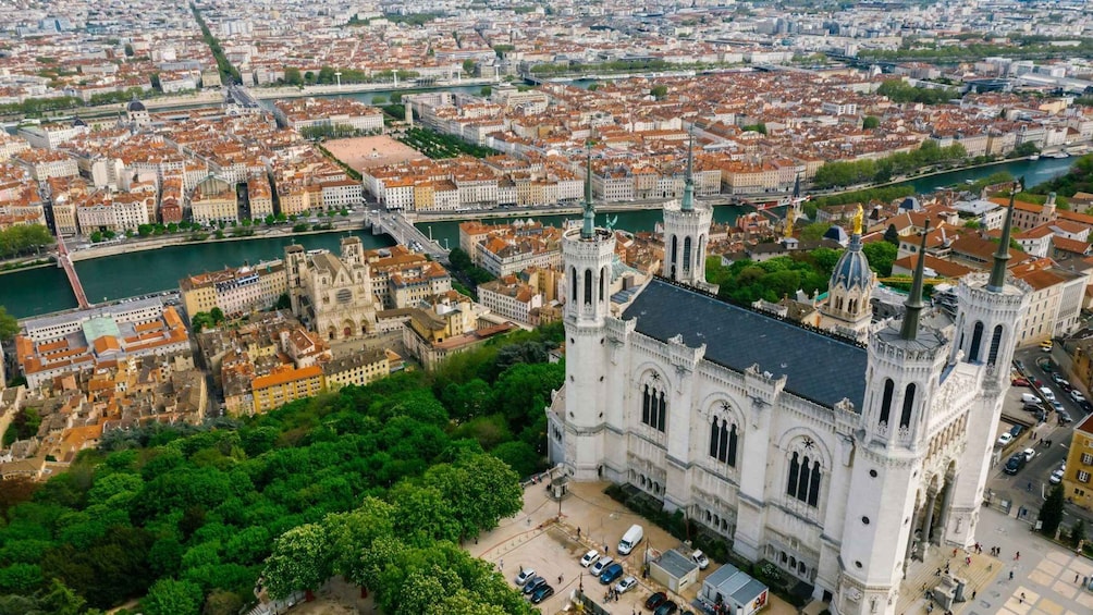 Picture 2 for Activity Lyon: Old Town Basilica Bellecour By E-Bike from Geneva