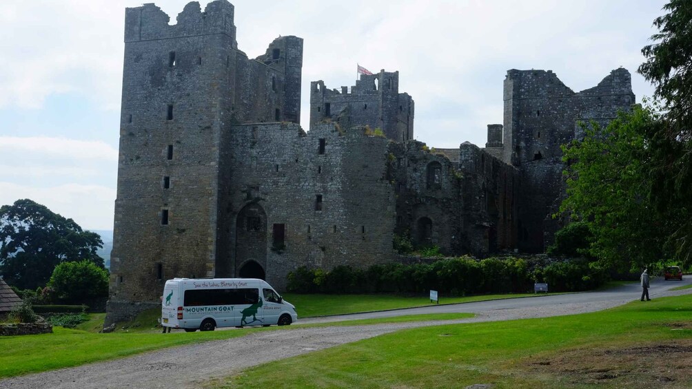 Picture 8 for Activity From Lake District: Full-Day Yorkshire Dales Tour