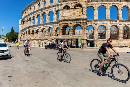 Pula E-Bike Tour: From Verudela to Pula City Center