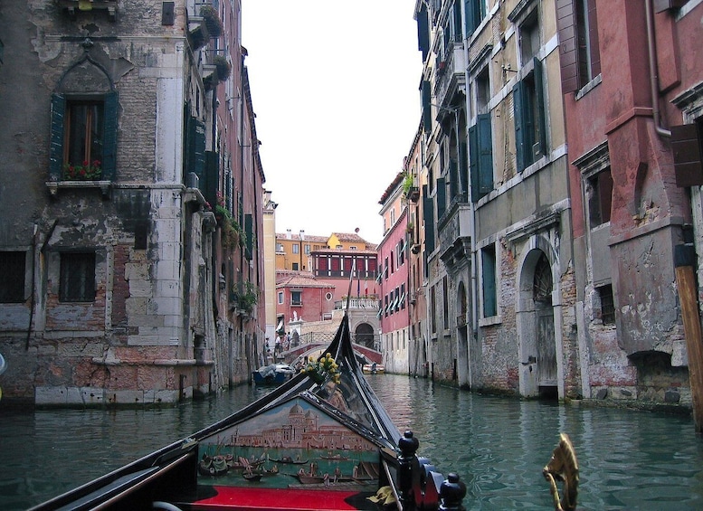 Picture 1 for Activity Venice: Gondola Ride and St. Mark's Basilica Tour