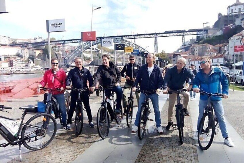 Private E-bike Tour in Porto