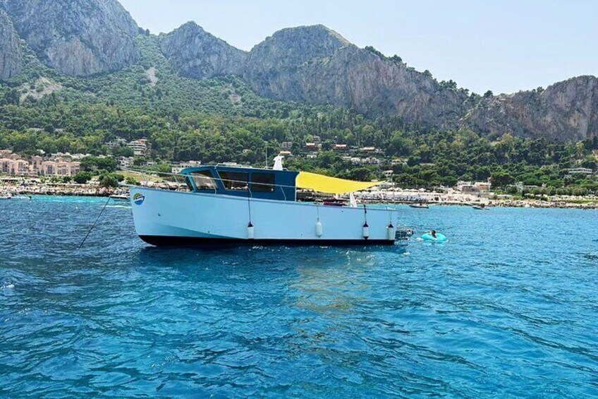 Boat Tour Mondello and Gulf of Palermo, with Aperitif (4 hours)