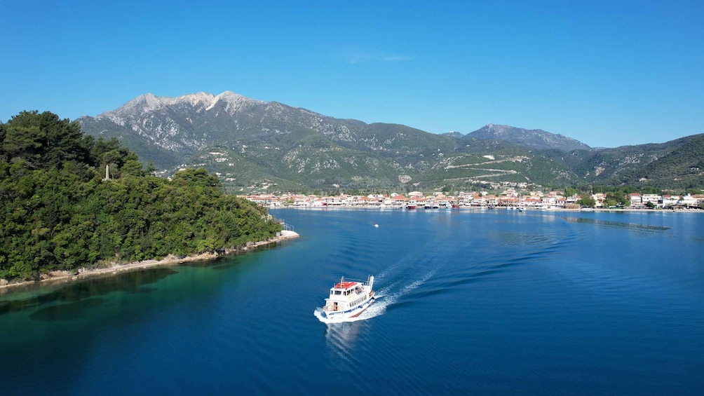 Picture 4 for Activity Nydri: Island Hopping Boat Cruise with Beach BBQ Lunch