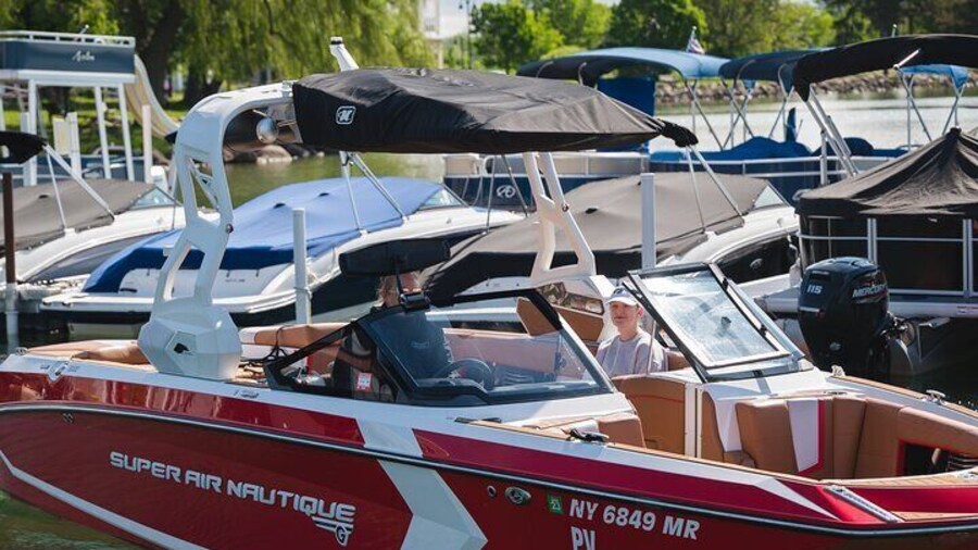 Beautiful Ski Nautique Boats