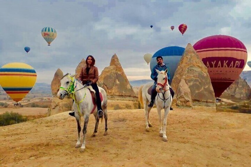 Cappadocia Sunrise Hot Air Balloon Watching Tour