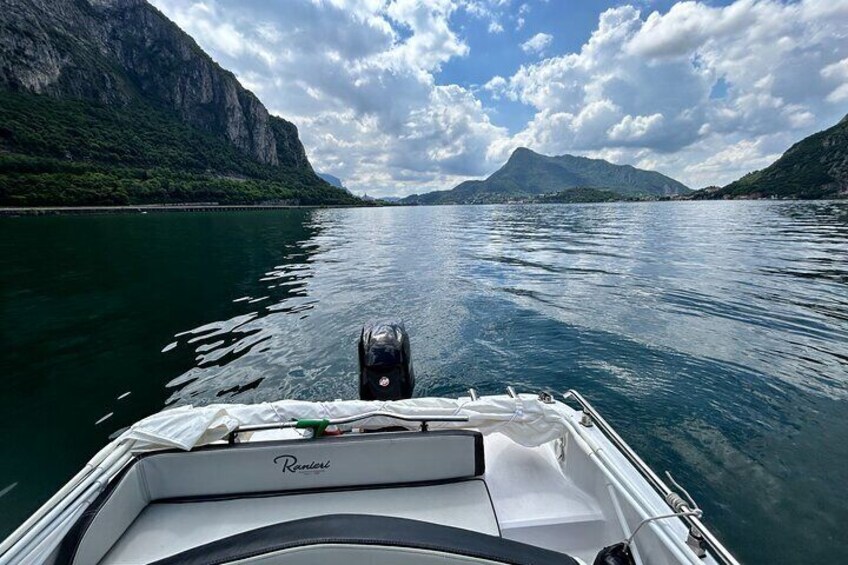 One Hour Private Speedboat Tour on Lake Como with Driver