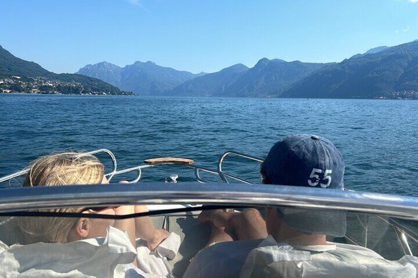 One Hour Private Speedboat Tour on Lake Como with Driver