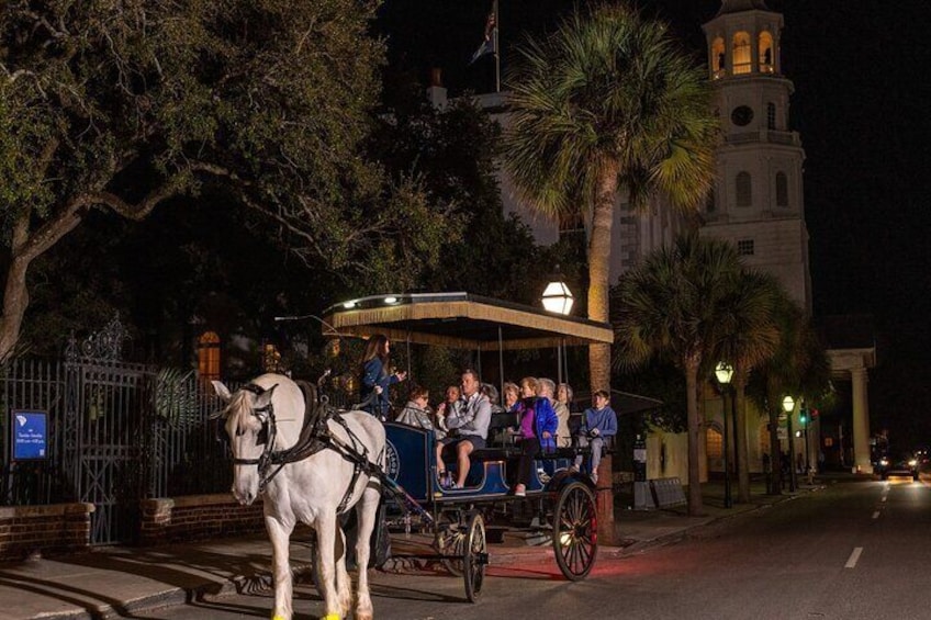 Charleston Haunted Horse and Carriage Evening Tour