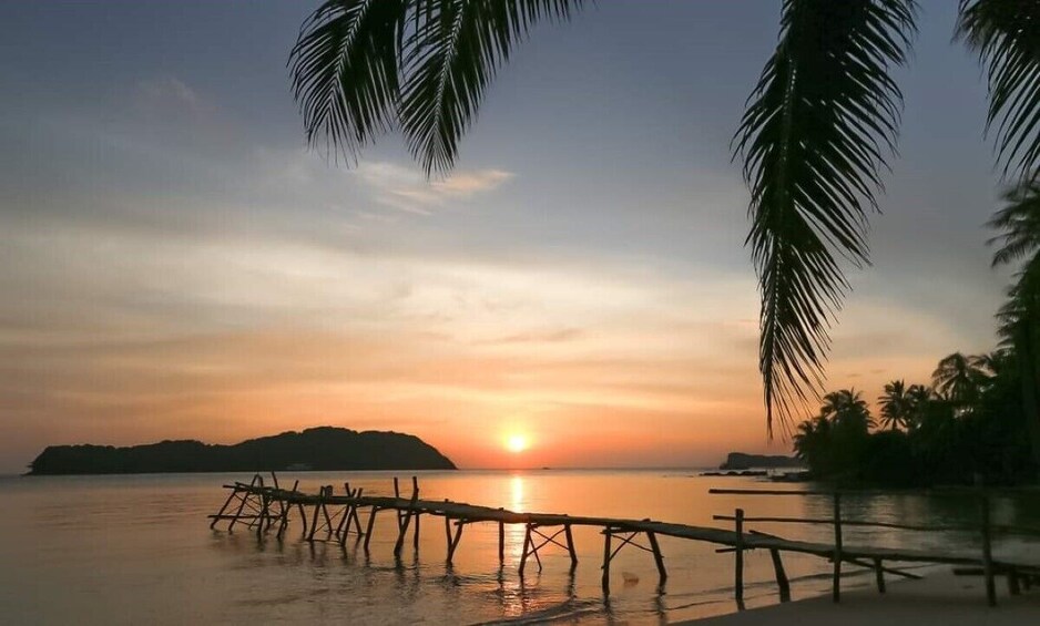 Phu Quoc Camping and Island Hopping Adventure Sunset BBQ 2 Day Tour