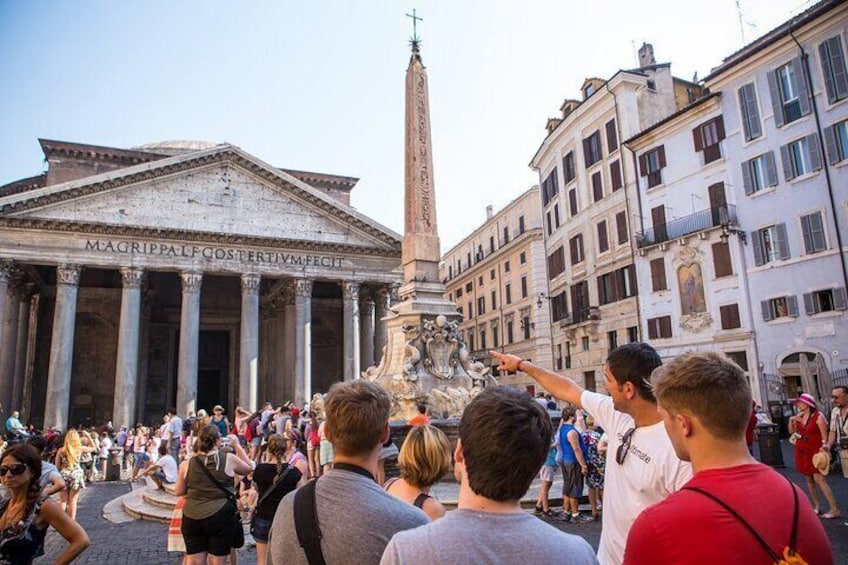 Pointing at the Pantheon