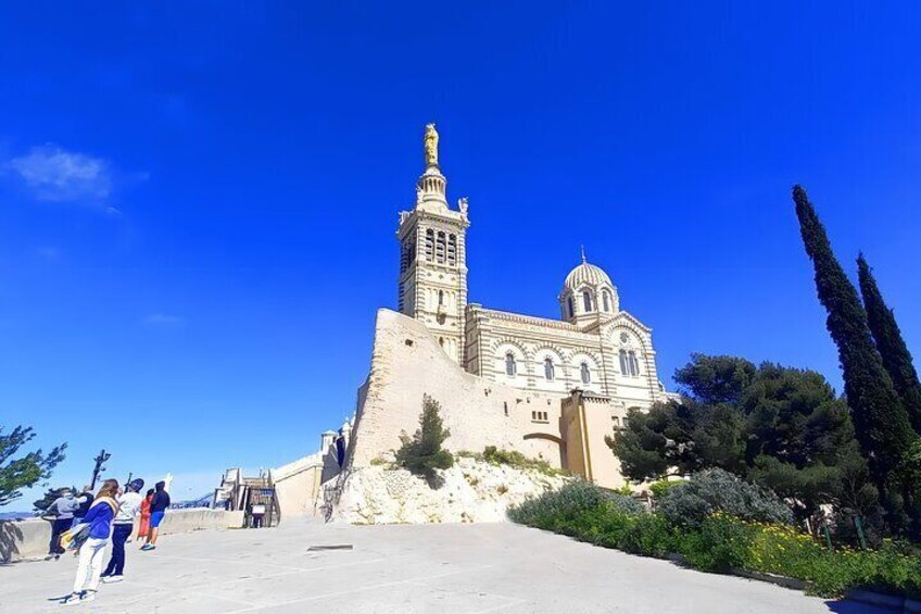 Experience the Best of Marseille in 4 Hours with a Local Guide