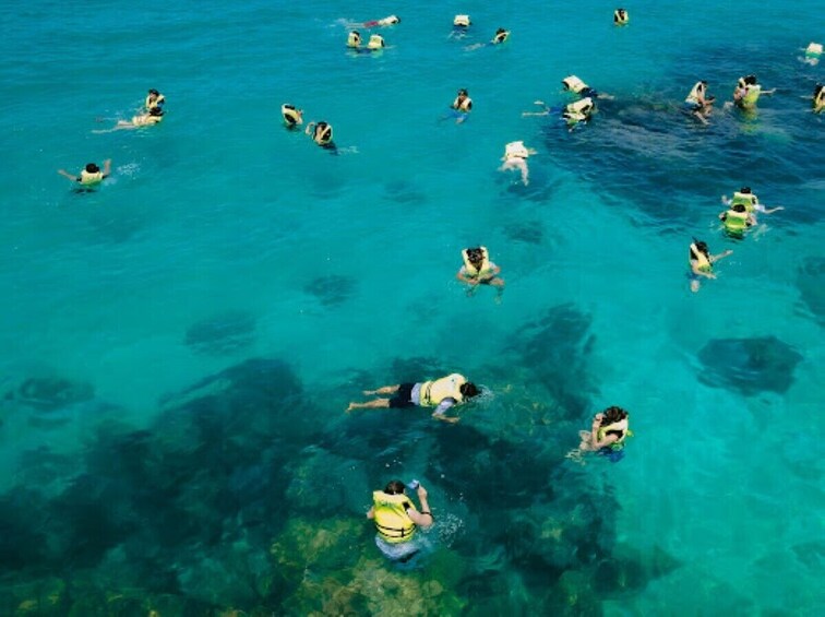 Adventure Snorkel Fishing Cruise with Lunch Dinner Bai Sao Gam Ghi May Rut
