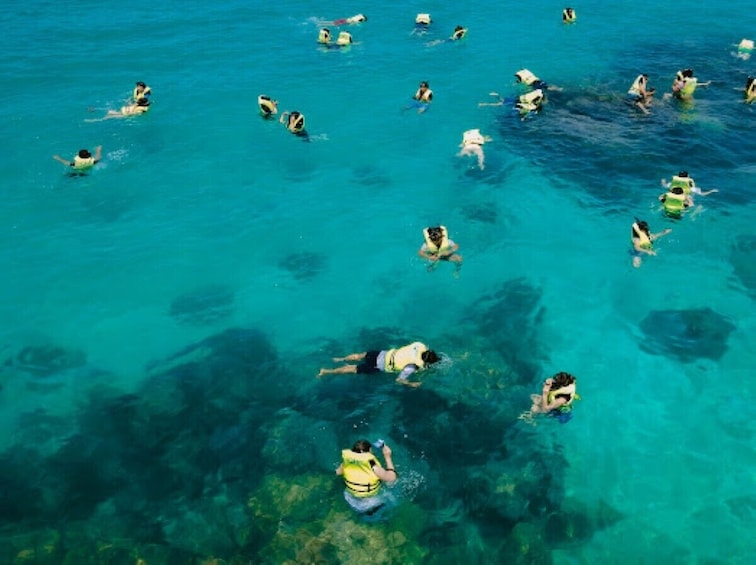 Adventure Snorkel Fishing Cruise with Lunch Dinner Bai Sao Gam Ghi May Rut